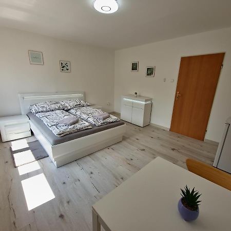Apartamento Kukabura Katowice Exterior foto